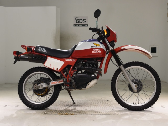 Honda XL250R PARIS-DAKAR 1982