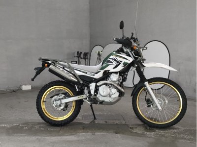 Yamaha SEROW XT250 2018