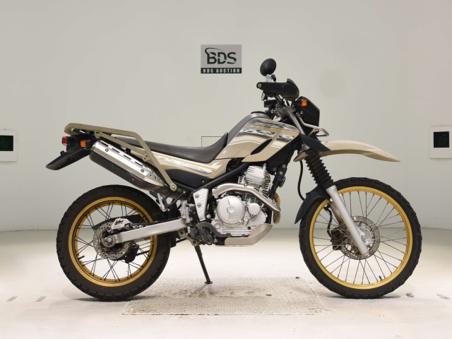 Yamaha SEROW XT250 2017
