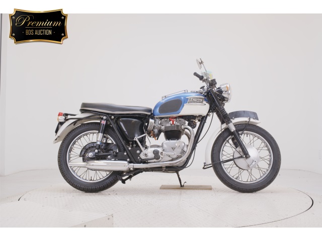 Triumph T120 BONNEVILLE