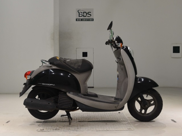 Honda SCOOPY50 2005