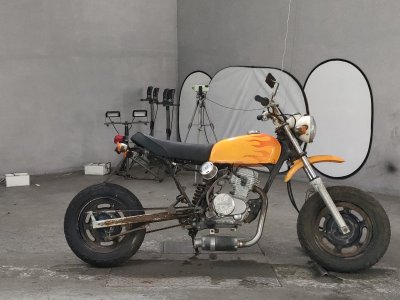 Honda APE50 2002
