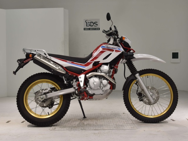 Yamaha SEROW XT250 2020