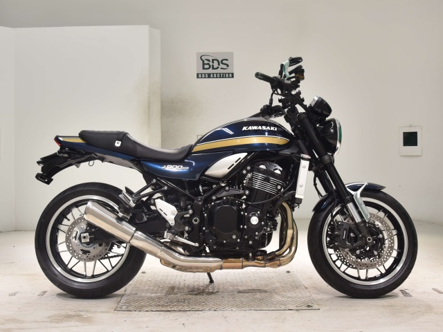 Kawasaki Z900RS 2023