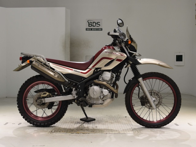 Yamaha SEROW XT250 2005