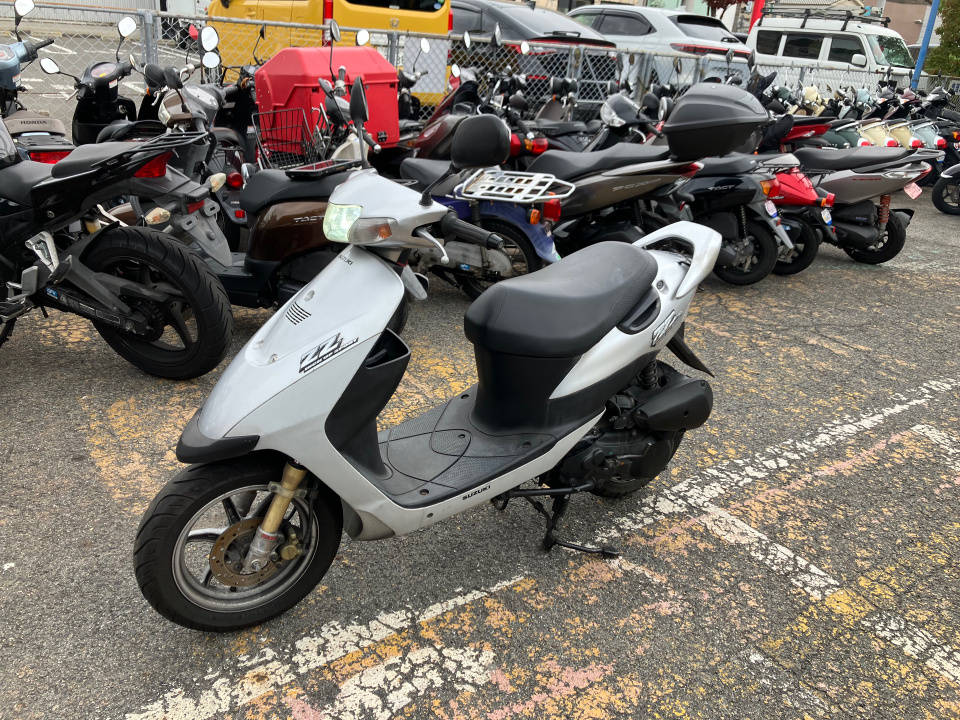 Suzuki LETS2