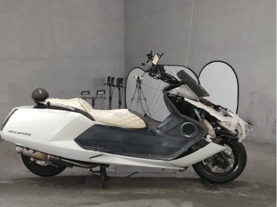 Yamaha MAGZAM 2005
