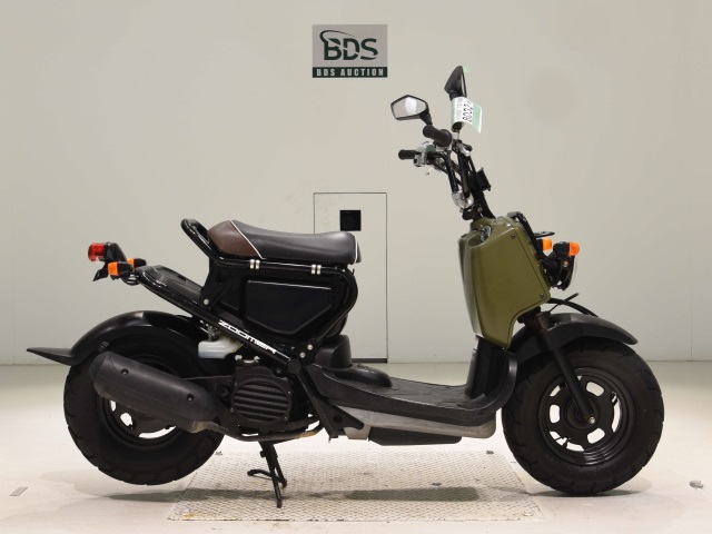 Honda ZOOMER 2011