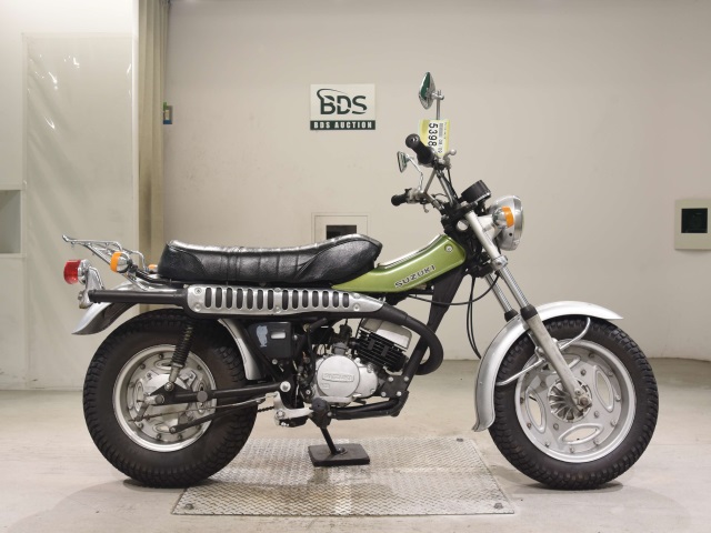 Suzuki RV125