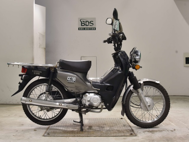 Honda CC110 CROSSCUB 2016