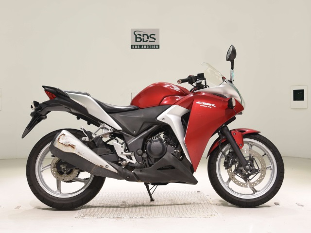 Honda CBR250R 2011