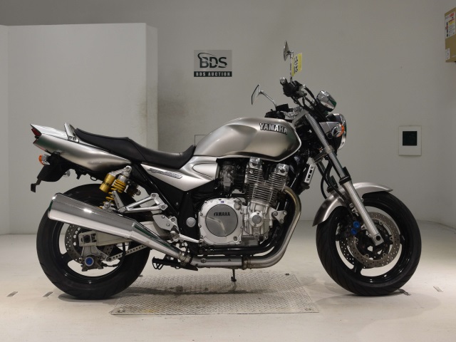Yamaha XJR1300 2003