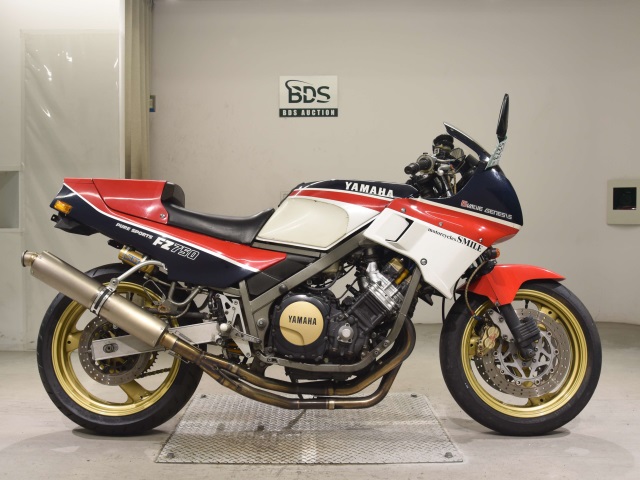 Yamaha FZ750 1985