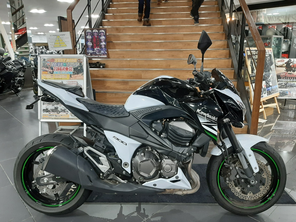 Kawasaki Z800 2013