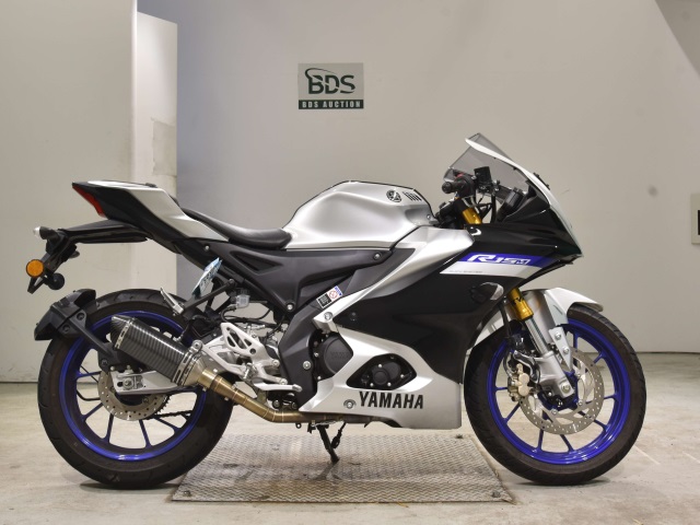 Yamaha YZF-R15M 2022
