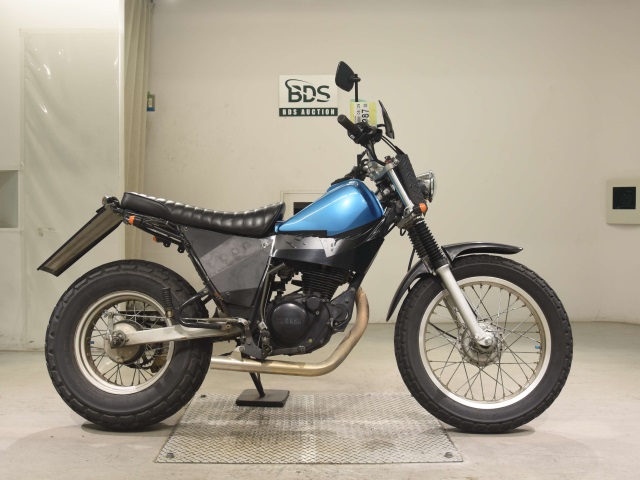 Yamaha TW200