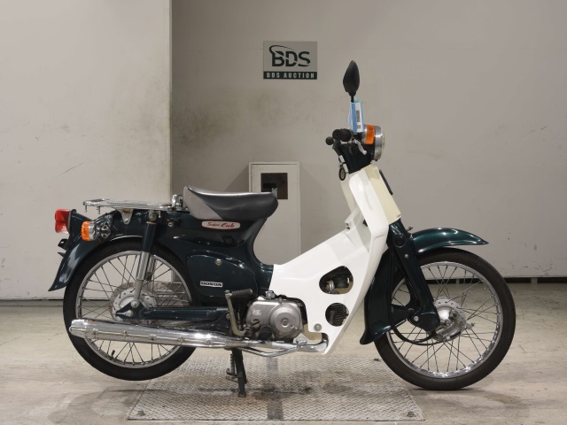 Honda C50 2002
