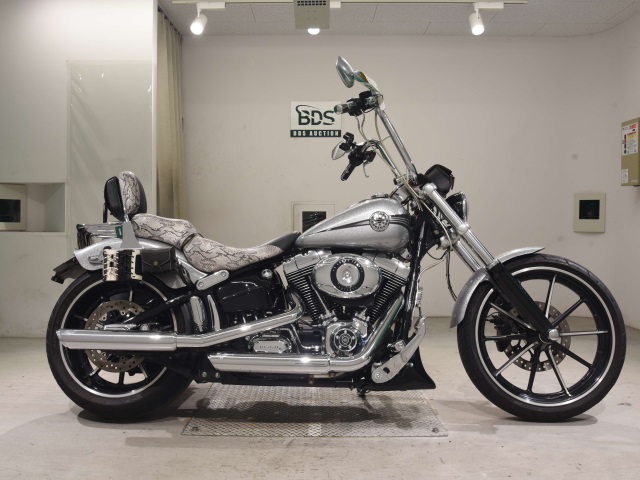 HD BREAKOUT FXSB1580 2014