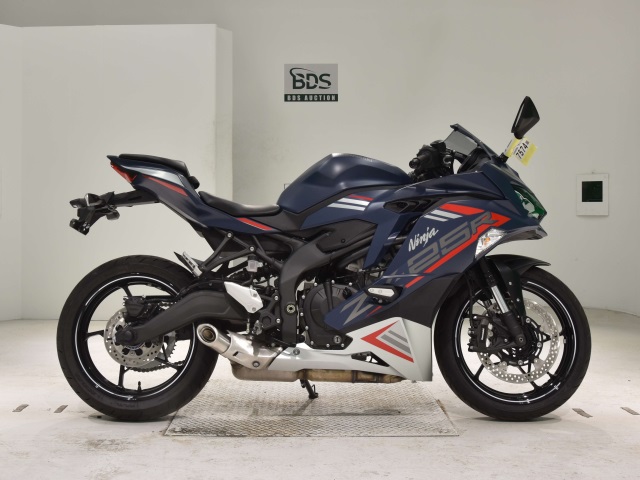 Kawasaki NINJA ZX-25R 2022