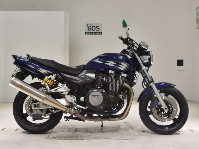 Yamaha XJR1300 2010