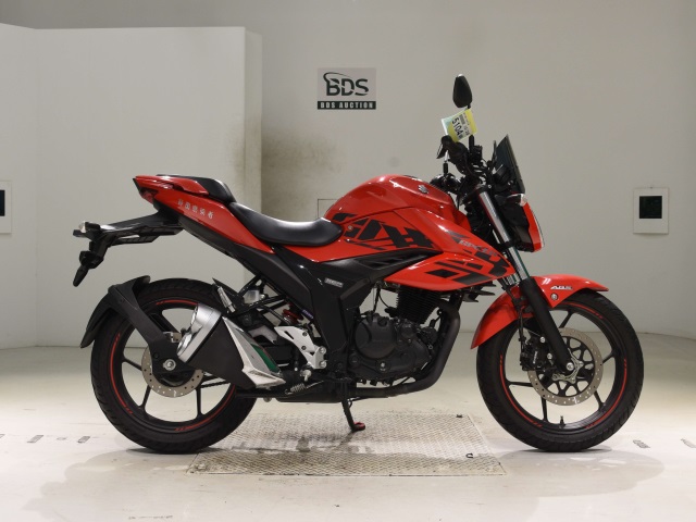 Suzuki GIXXER150