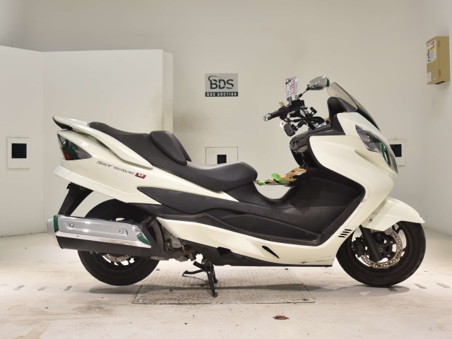 Suzuki SKYWAVE 250M