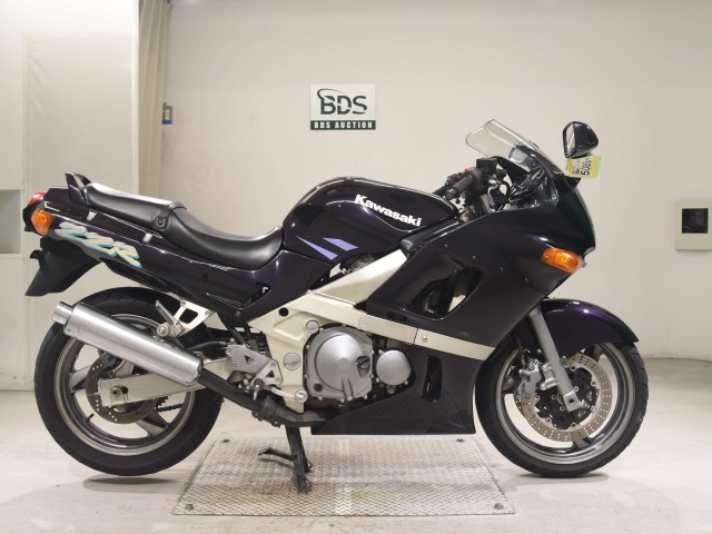 Kawasaki ZZ-R400 1995