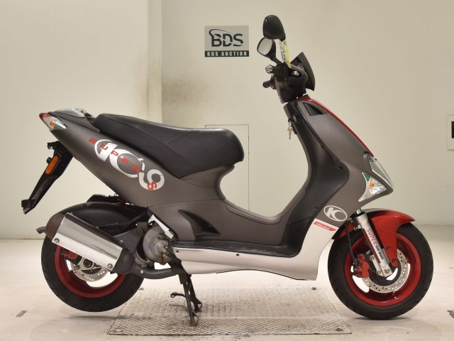 Kymco super 9