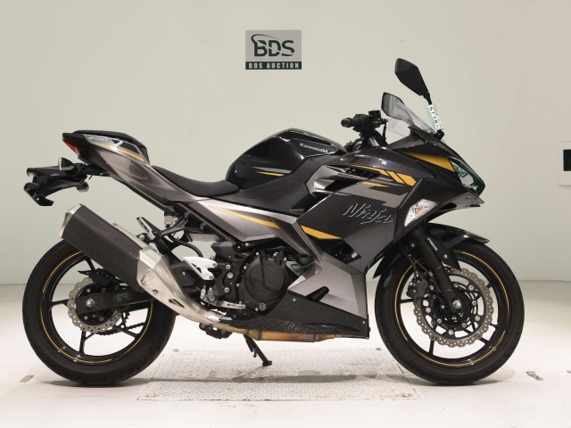 Kawasaki NINJA400 2023