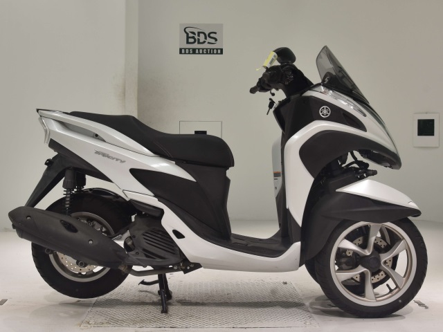 Yamaha TRICITY MW125 2015