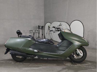 Yamaha MAGZAM 2005