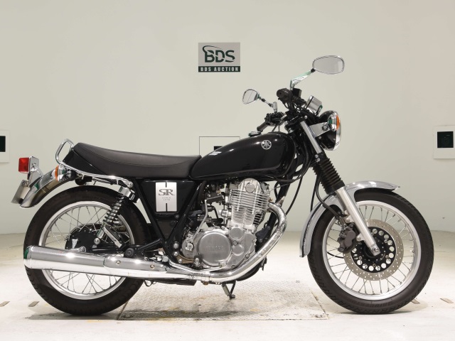 Yamaha SR400 2020