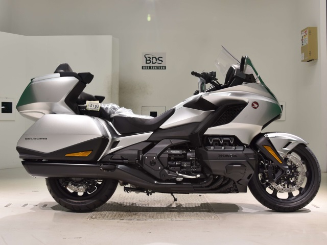 Honda GL1800 TOUR 2025
