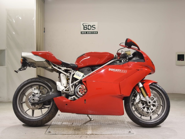 Ducati 999 2004