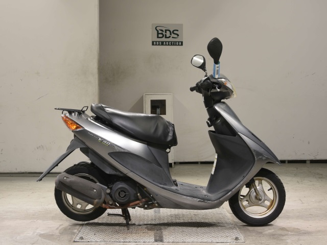 Suzuki ADDRESS V50