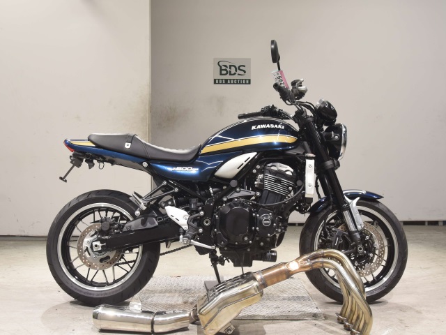 Kawasaki Z900RS 2023
