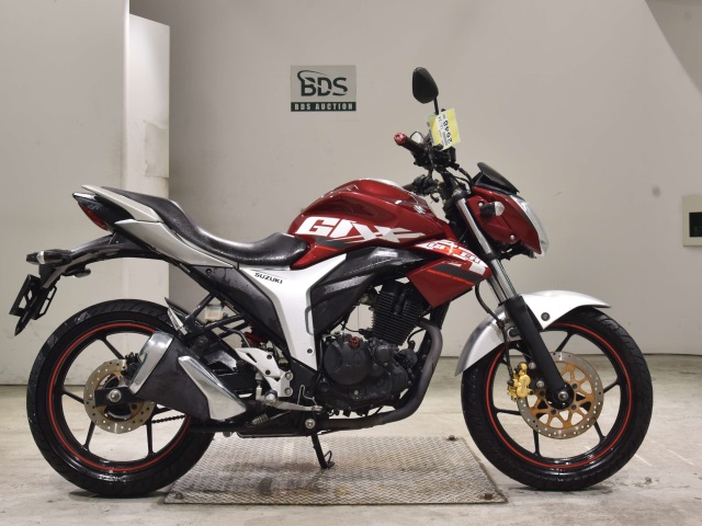 Suzuki GIXXER150