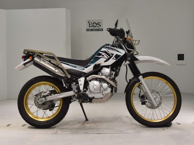 Yamaha SEROW XT250 2017