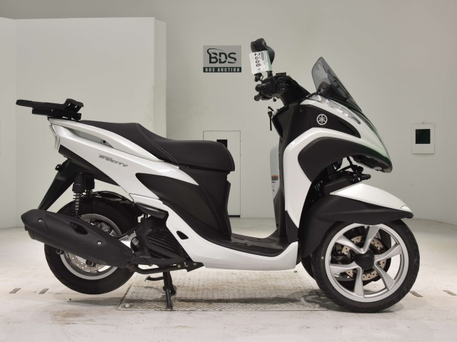 Yamaha TRICITY MW125 2015