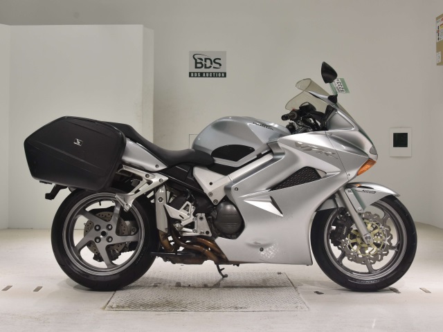 Honda VFR800F 2004