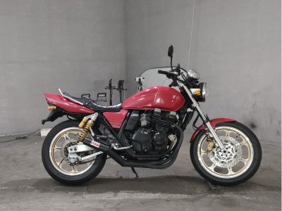 Yamaha XJR400