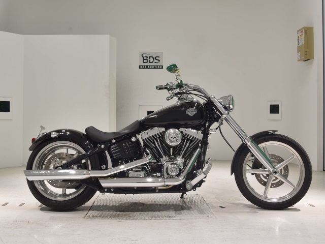 HD ROCKER C FXCWC1580 2011