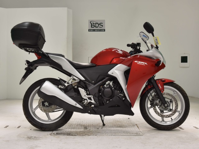 Honda CBR250RA 2011