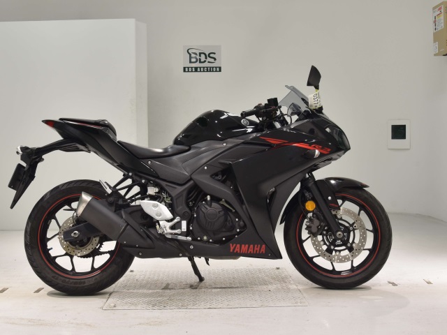 Yamaha YZF-R3 2015