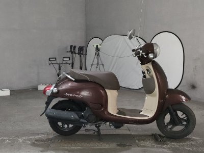 Honda GIORNO 2011
