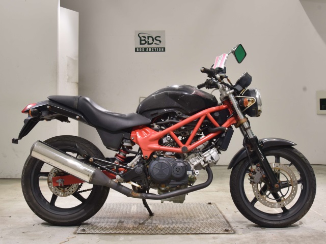 Honda VTR250 2011