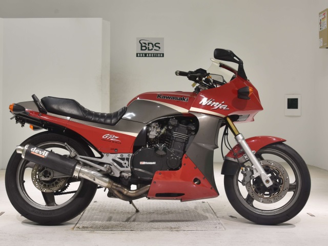Kawasaki GPZ900R 1998