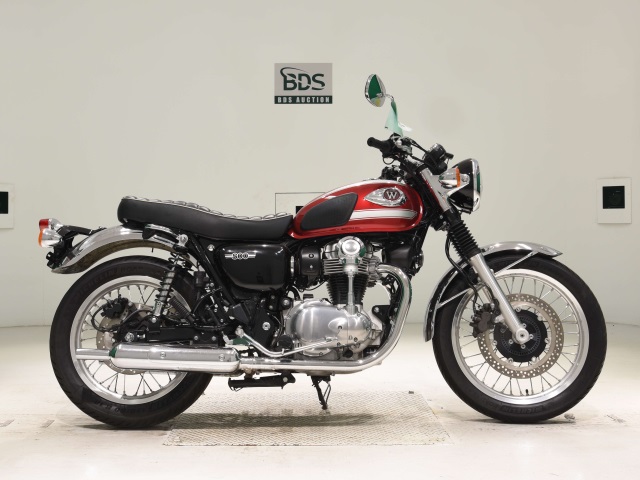 Kawasaki W800 2022