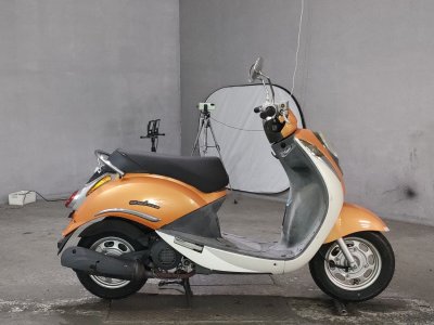 Sym UMI100 2010