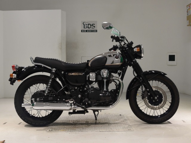 Kawasaki W800 2012